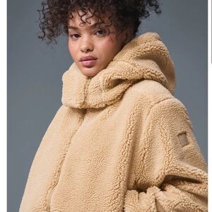 Alo Foxy Sherpa Jacket